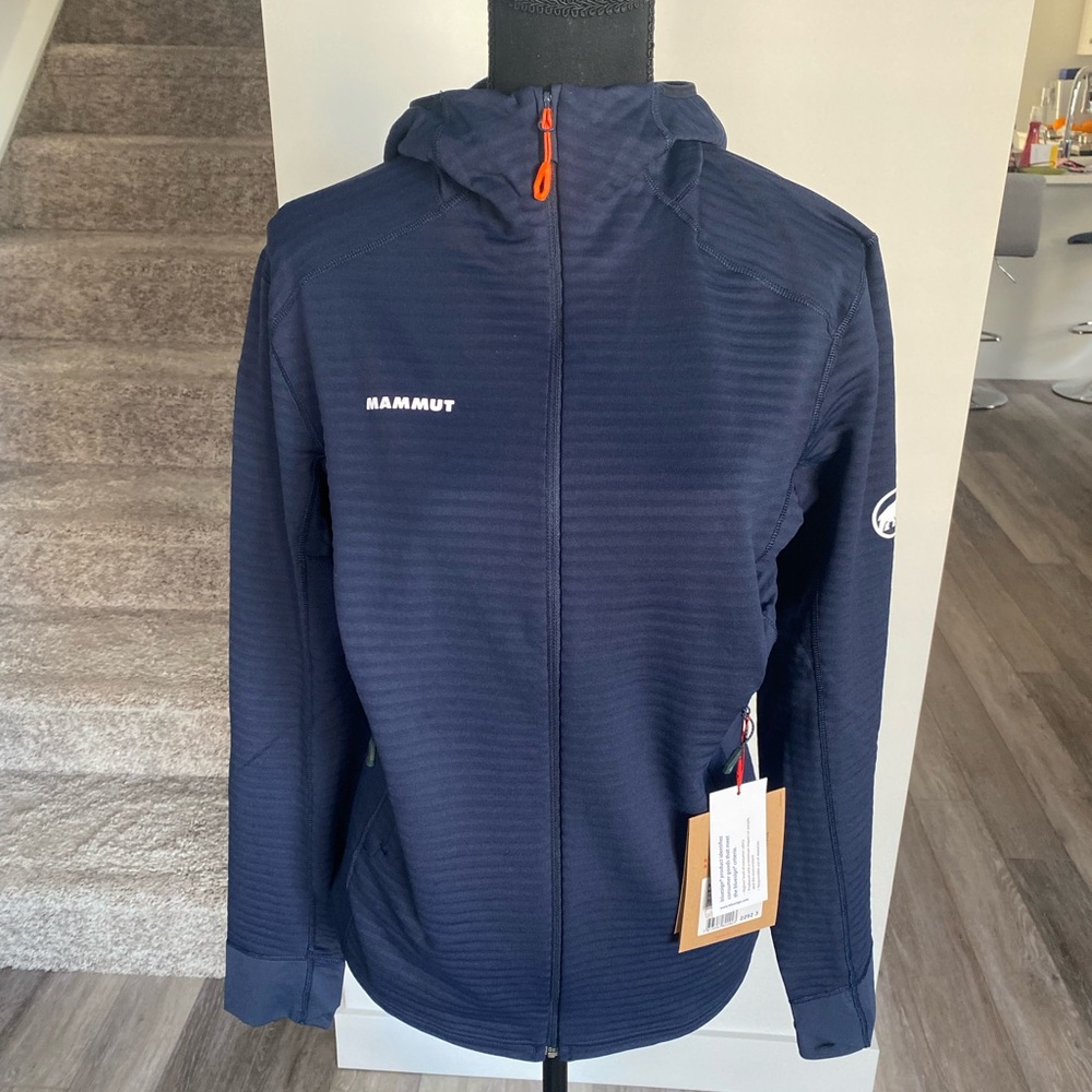 Mammut Light Hooded Jacket